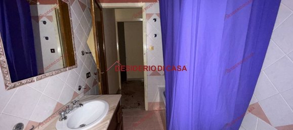 4-salle Appartement à Partinico, Italy No. 50665 10