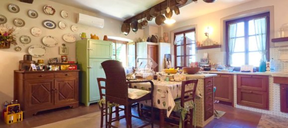 4 bedrooms House in Pasturana, Italy No. 300010 17