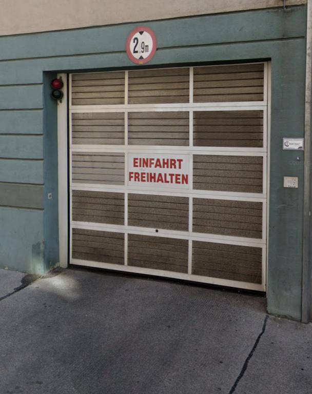  Parking in Ottakring, Austria No. 140643