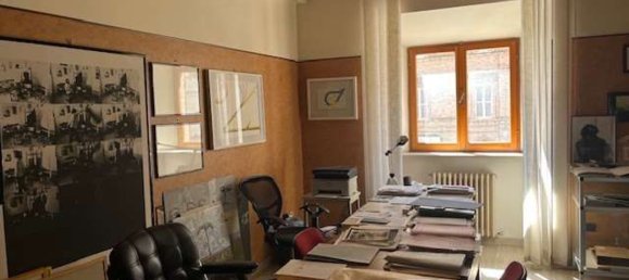 150m² Office in Macerata, Italy No. 314564 5