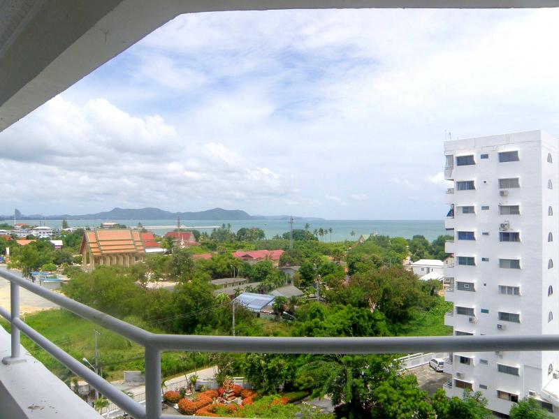 Кондоминиум  с 4 спальнями в Паттайя, Таиланд № 59758