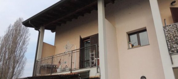 3-salle Appartement à Roncaro, Italy No. 179845 2