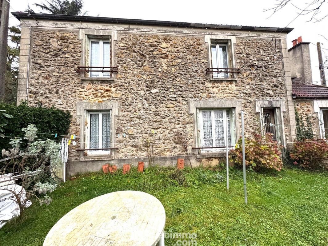 4 rooms House in Lisses, France No. 166779