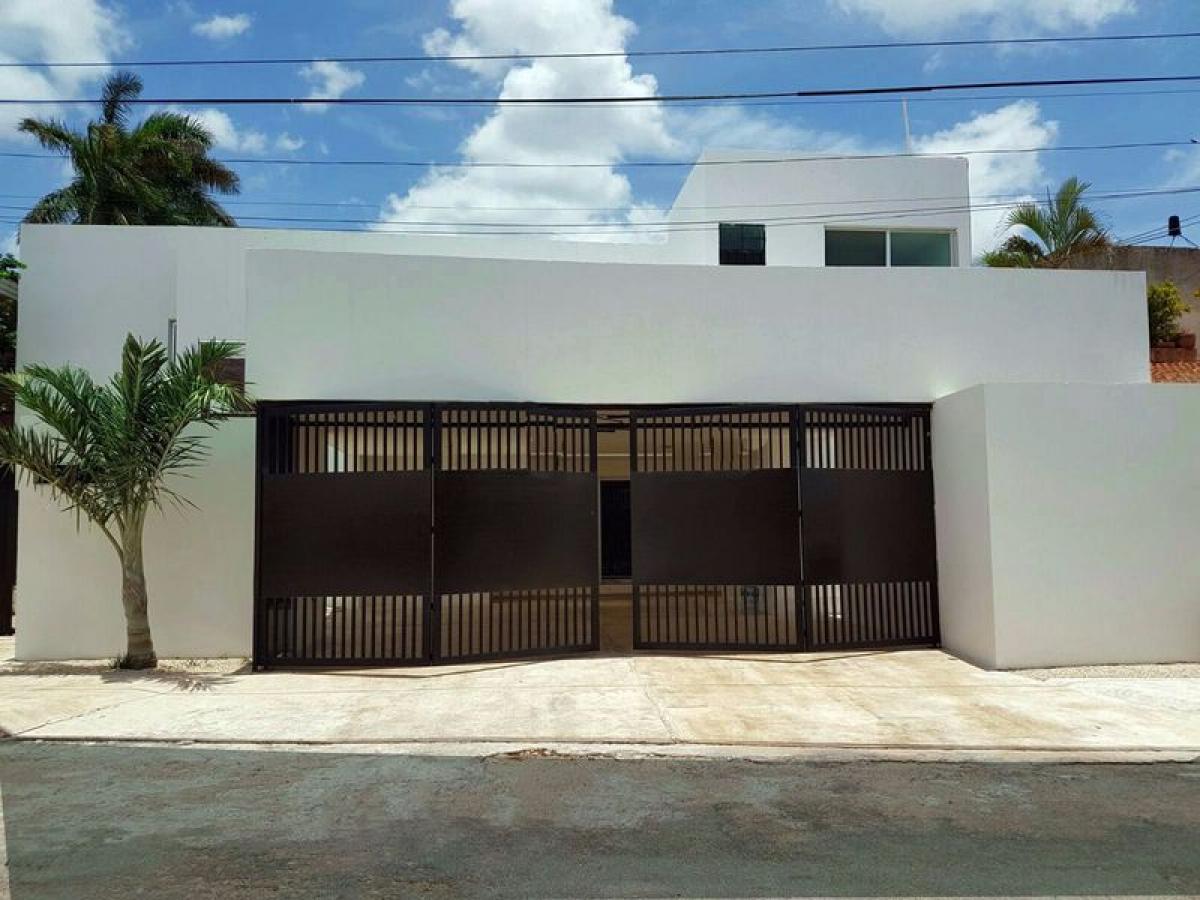 3 bedrooms House in Yucatan, Mexico No. 182227