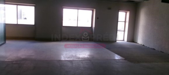 162m² Office in Montemor o Velho, Portugal No. 70992 2