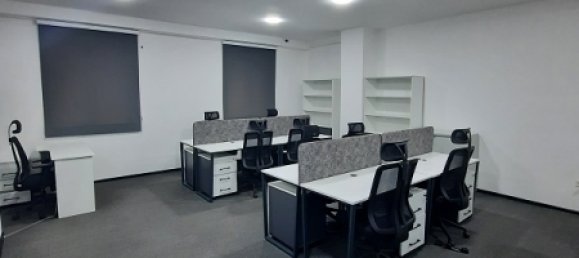 Escritório de 4 divisões em Khatay, Azerbaijan N.º 1019 8