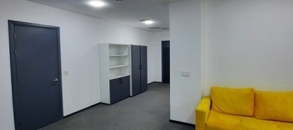 Escritório de 4 divisões em Khatay, Azerbaijan N.º 1019 36