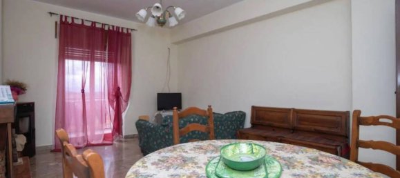 Studio in Rogliano, Italy, Nr. 111462 3