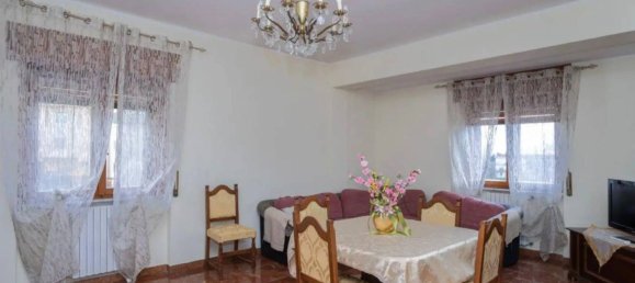 Studio in Rogliano, Italy, Nr. 111462 9