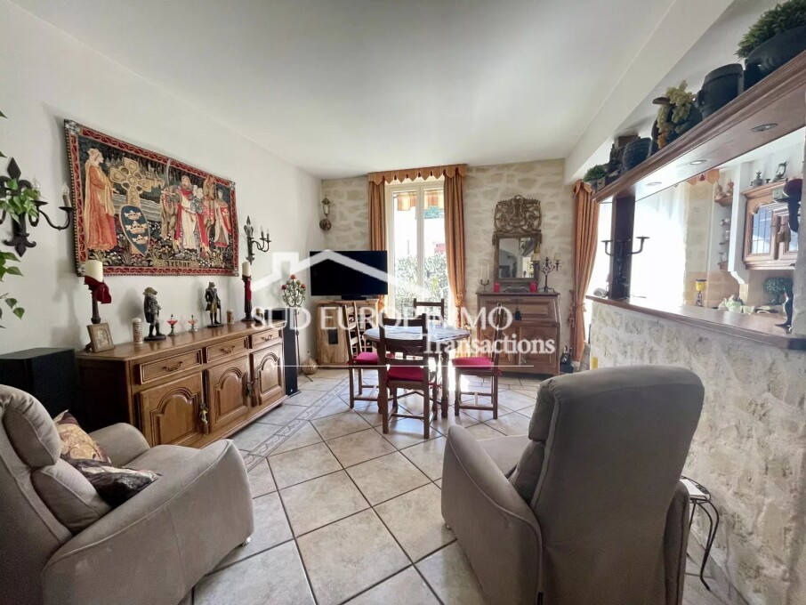 3 bedrooms Apartment in Nice, France No. 328233