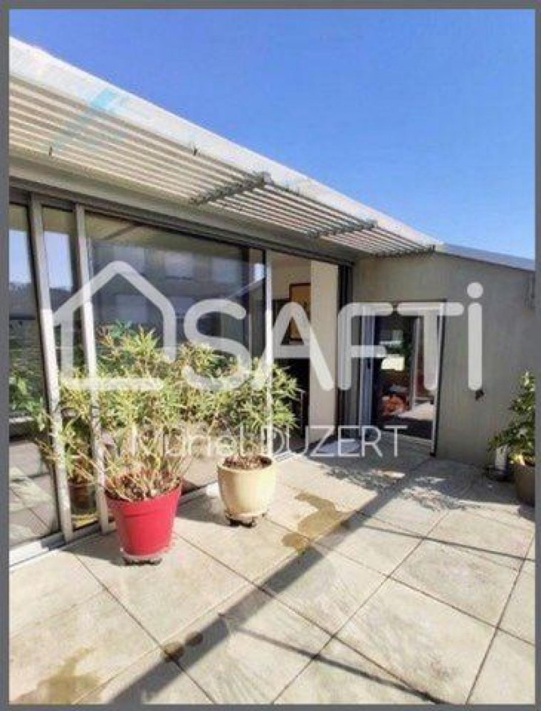 2 غرف نوم شقة في Cenon, France رقم 2316