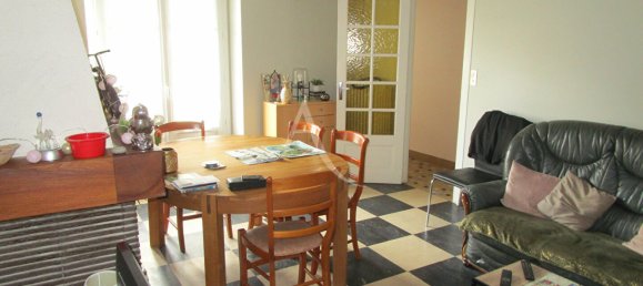 Casa de 3 dormitorios en Saint-Romain-sur-Cher, France No. 241715 3