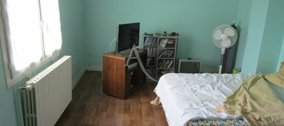 Casa de 3 dormitorios en Saint-Romain-sur-Cher, France No. 241715 8