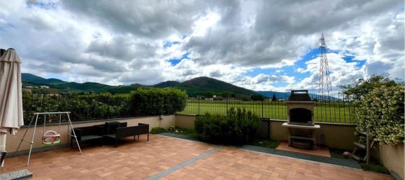 4 Schlafzimmer Wohnung in Montemurlo, Italy, Nr. 369985 8