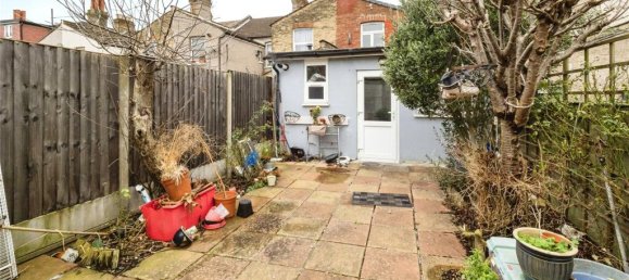 3 bedrooms House in London, United Kingdom No. 11395 24