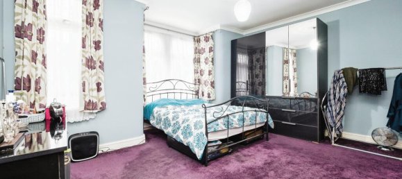 3 bedrooms House in London, United Kingdom No. 11395 4