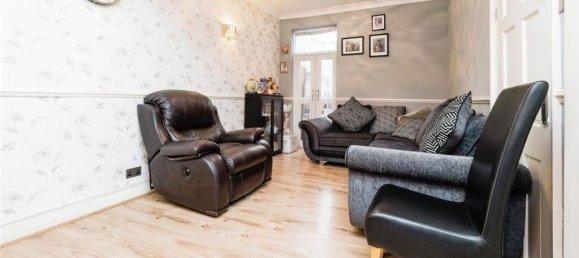 3 bedrooms House in London, United Kingdom No. 11395 16