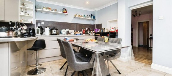 3 bedrooms House in London, United Kingdom No. 11395 15