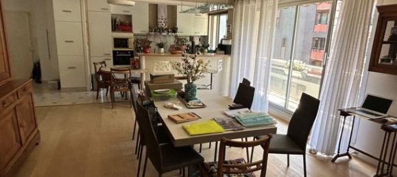 2 bedrooms Apartment in Montreuil, France No. 314045 6