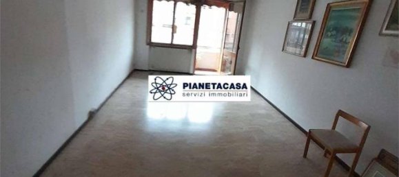 3 rooms Apartment in Bergamo, Italy No. 127903 5