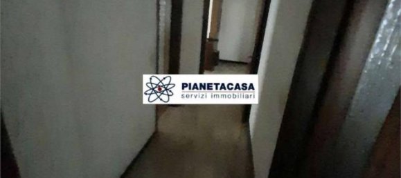 3 rooms Apartment in Bergamo, Italy No. 127903 36