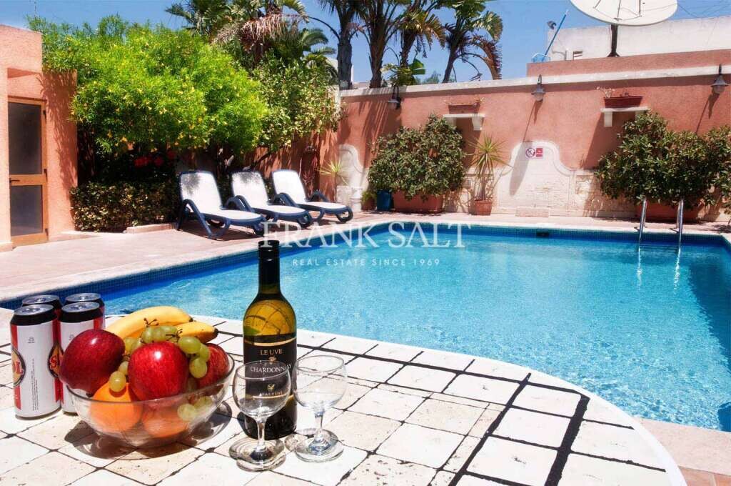 3 غرف نوم فيلا في Attard, Malta رقم 10683