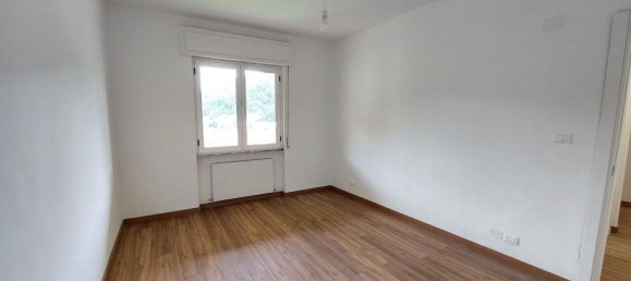 3-salle Appartement à Busalla, Italy No. 142299 9