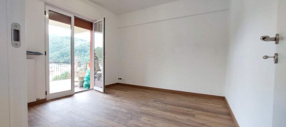 3-salle Appartement à Busalla, Italy No. 142299 10