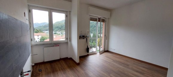 3-salle Appartement à Busalla, Italy No. 142299 2