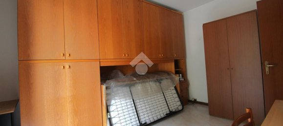 3 rooms Apartment in Veduggio con Colzano, Italy No. 31561 10