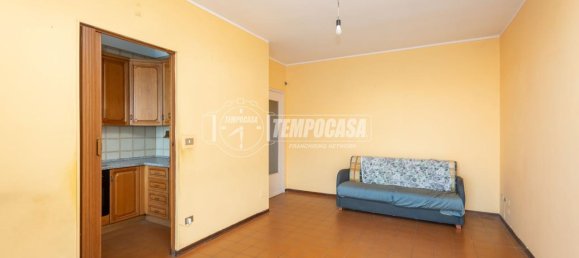 3 rooms Apartment in Poirino, Italy No. 33039 4