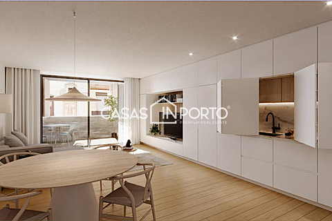 3 bedrooms Apartment in Porto, Portugal No. 322320