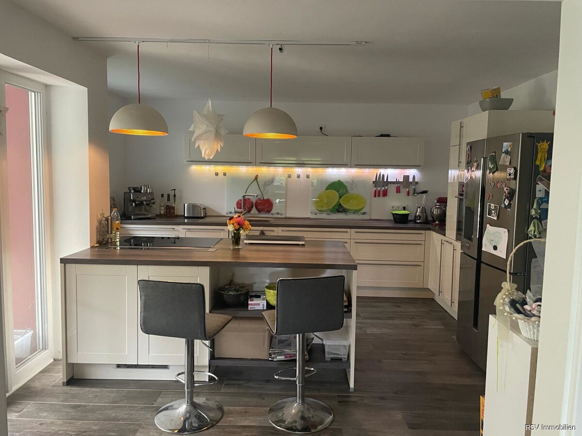 9 rooms Townhouse in Pinneberg, Germany No. 25096