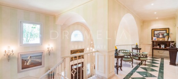 7 bedrooms Villa in Marbella, Spain No. 71836 8