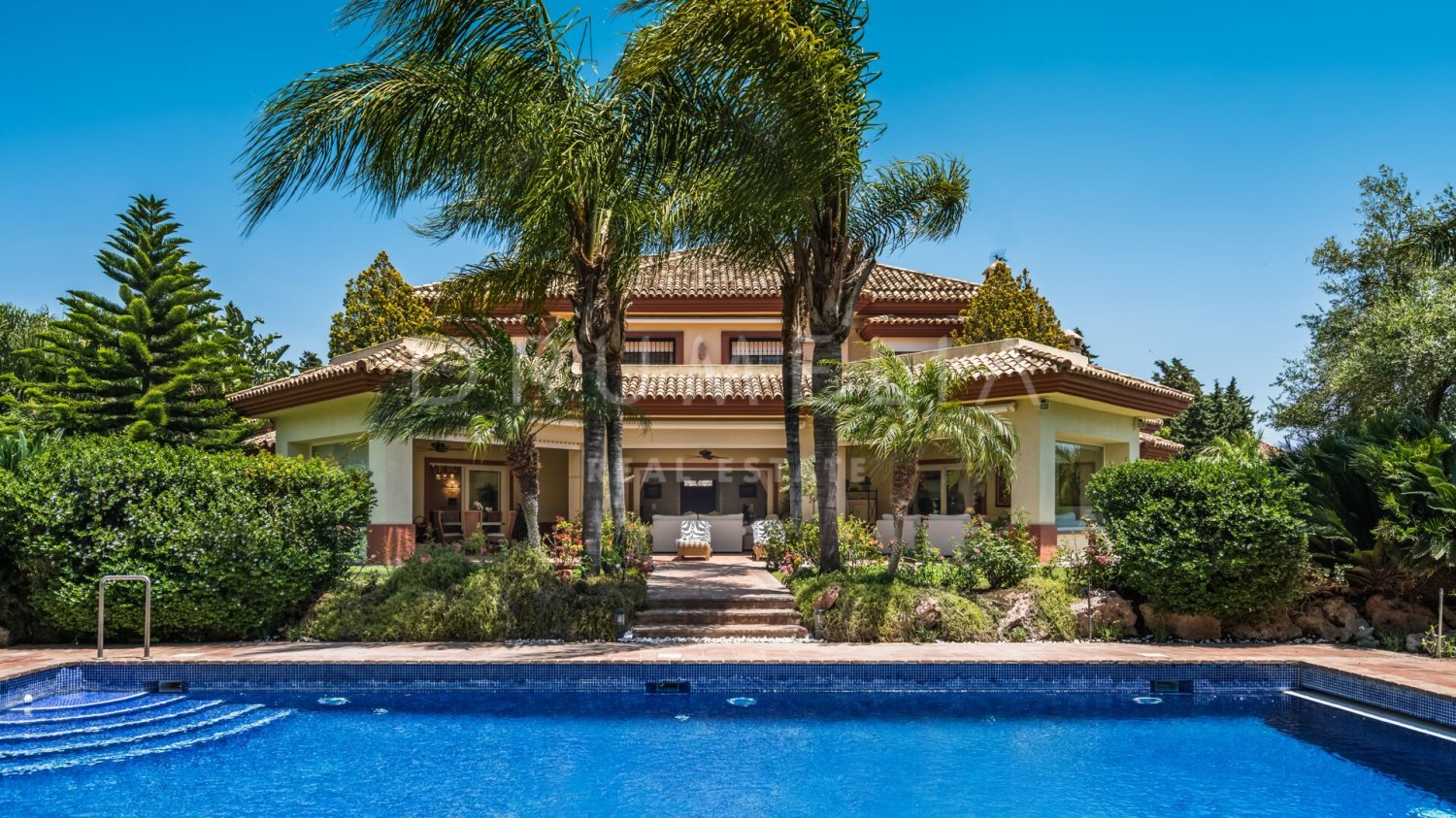 7 bedrooms Villa in Marbella, Spain No. 71836