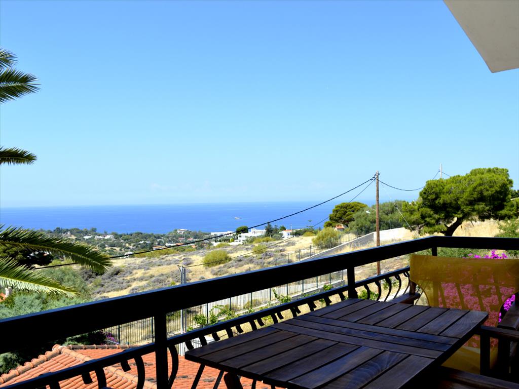 Propiedad comercial de 4 dormitorios en Anavyssos, Greece No. 6222