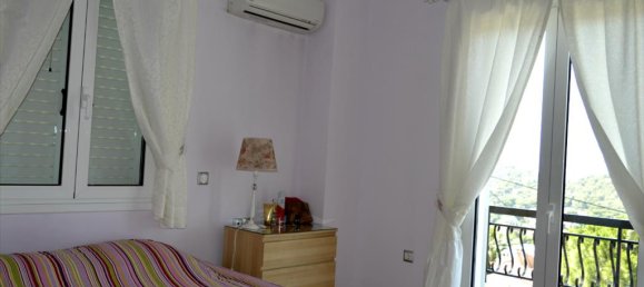 Propiedad comercial de 4 dormitorios en Anavyssos, Greece No. 6222 10