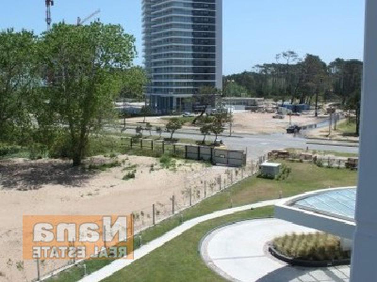 Квартира с 2 спальнями в Мальдонадо, Уругвай № 3626