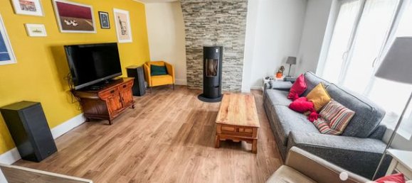 4 bedrooms House in Saint-Pierre-les-Elbeuf, France No. 353070 2