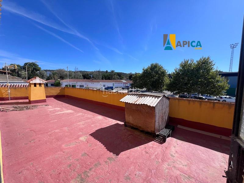 Propiedad comercial de 5 dormitorios en Los Barrios, Spain No. 258023