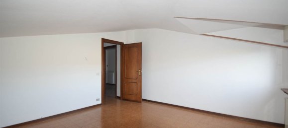 3 rooms Apartment in Rivergaro, Italy No. 214908 11