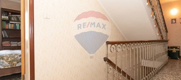 Квартира с 2 спальнями в Баголино, Италия № 352717 5