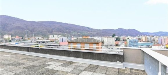 3 rooms Apartment in Como, Italy No. 32254 21