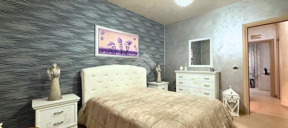 5-salle Appartement à San Severo, Italy No. 11654 19