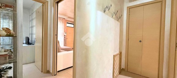 5-salle Appartement à San Severo, Italy No. 11654 17