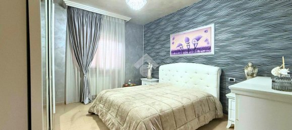 5-salle Appartement à San Severo, Italy No. 11654 18