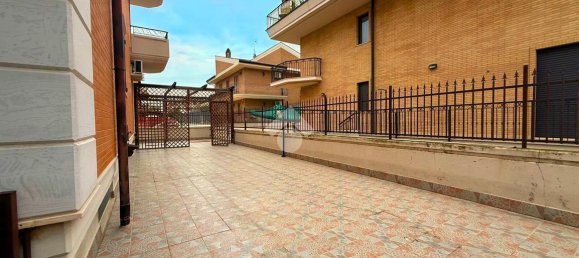 5-salle Appartement à San Severo, Italy No. 11654 24