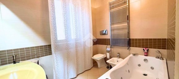 5-salle Appartement à San Severo, Italy No. 11654 16