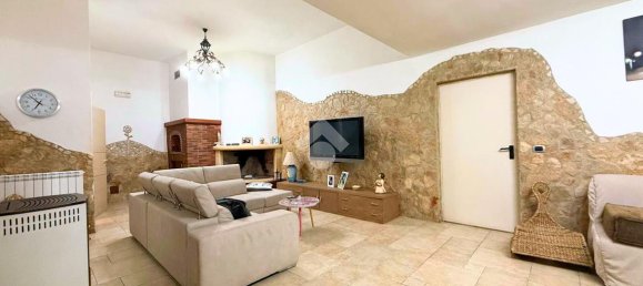 5-salle Appartement à San Severo, Italy No. 11654 34