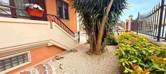 5-salle Appartement à San Severo, Italy No. 11654 3